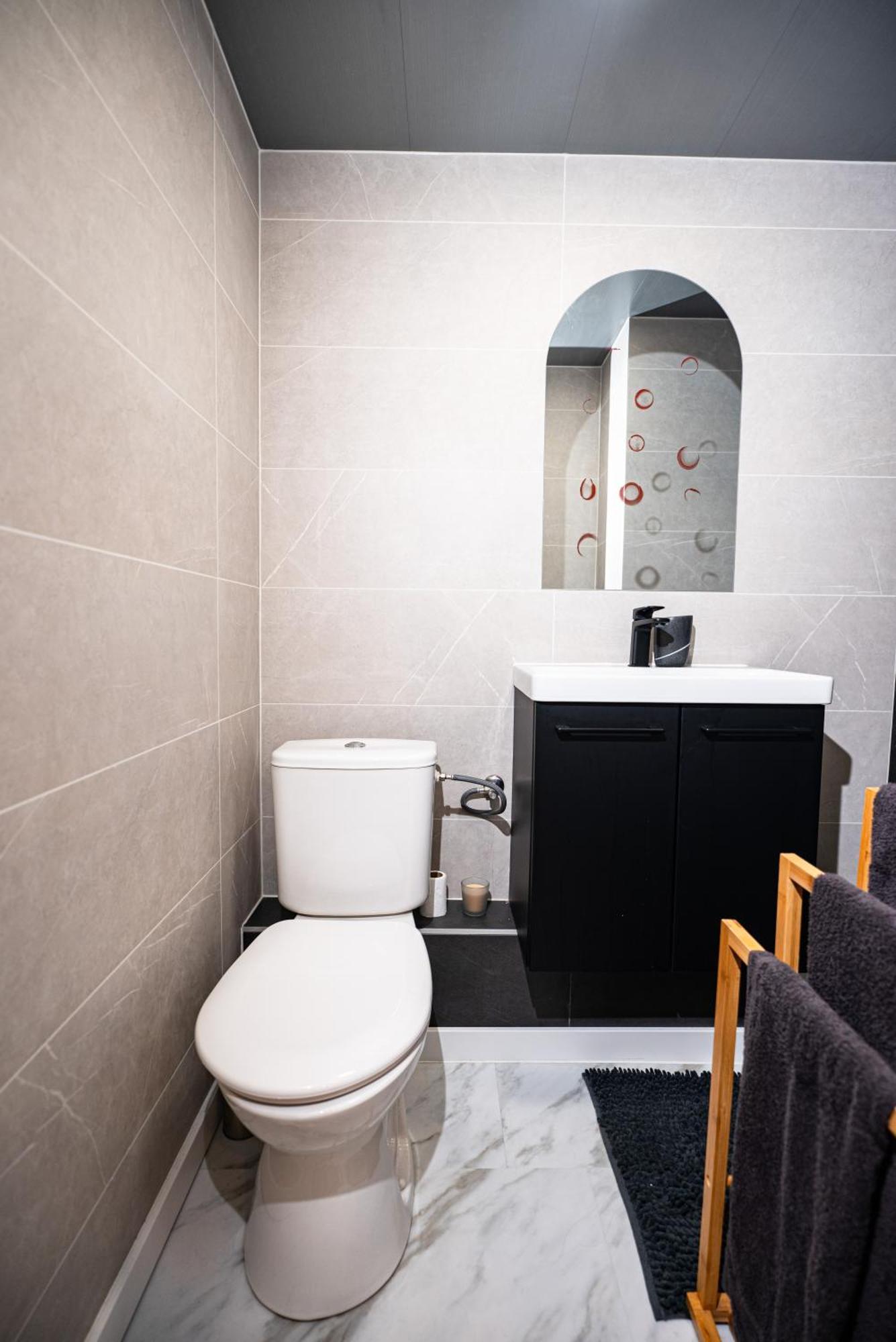 Moderne T2 Centre Sauna Wifi Home Office Netflix Straßburg Exterior foto